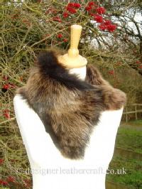 amandari toscana shearling tippet fastens with magnets