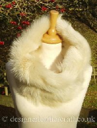 cream toscana shearling snood