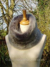 Medium Grey Brisa Toscana Shearling Snood